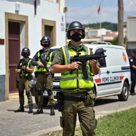 patrulhamento armado ROMU da Guarda Municipal